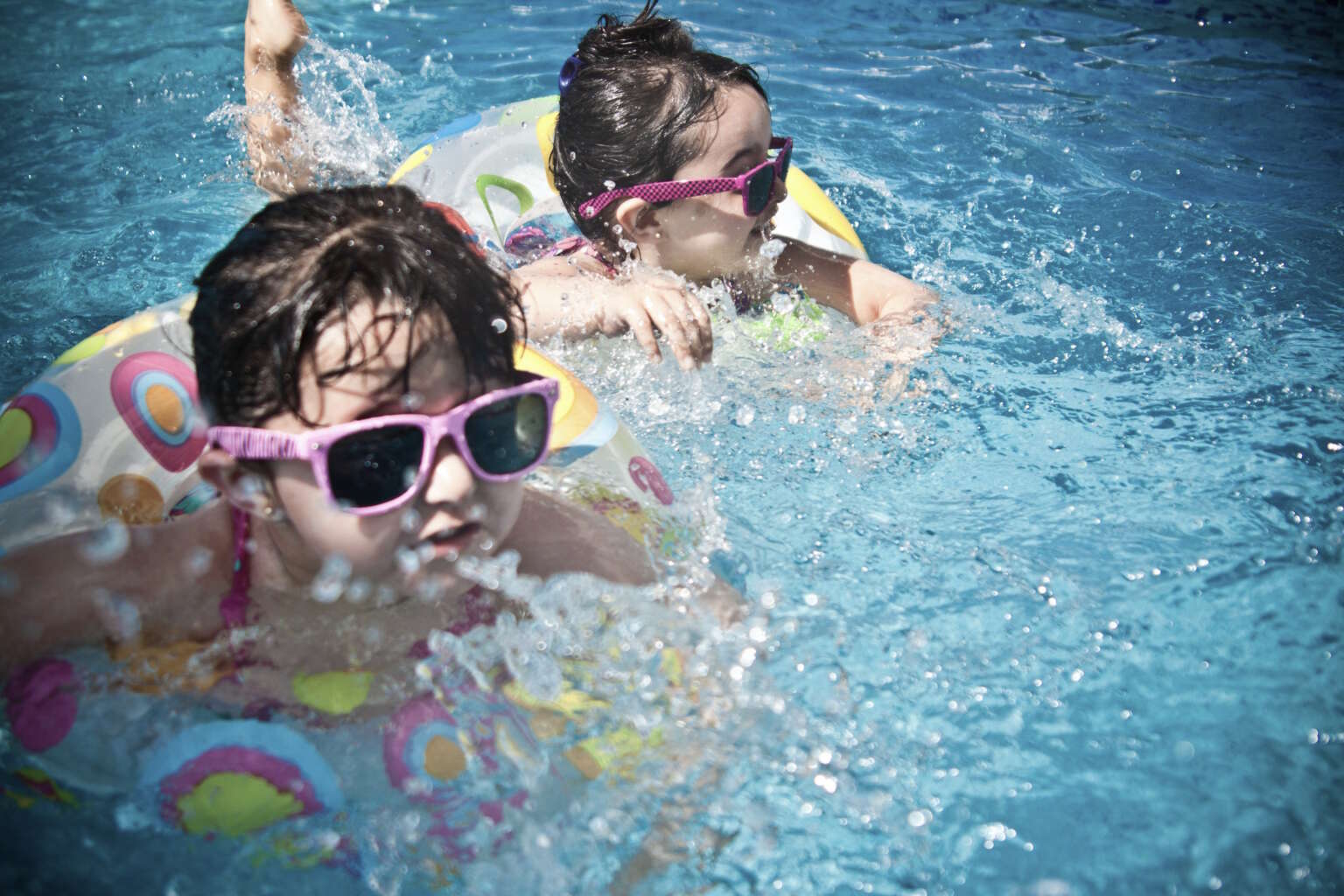 Funderar du skaffa en pool för familjen?