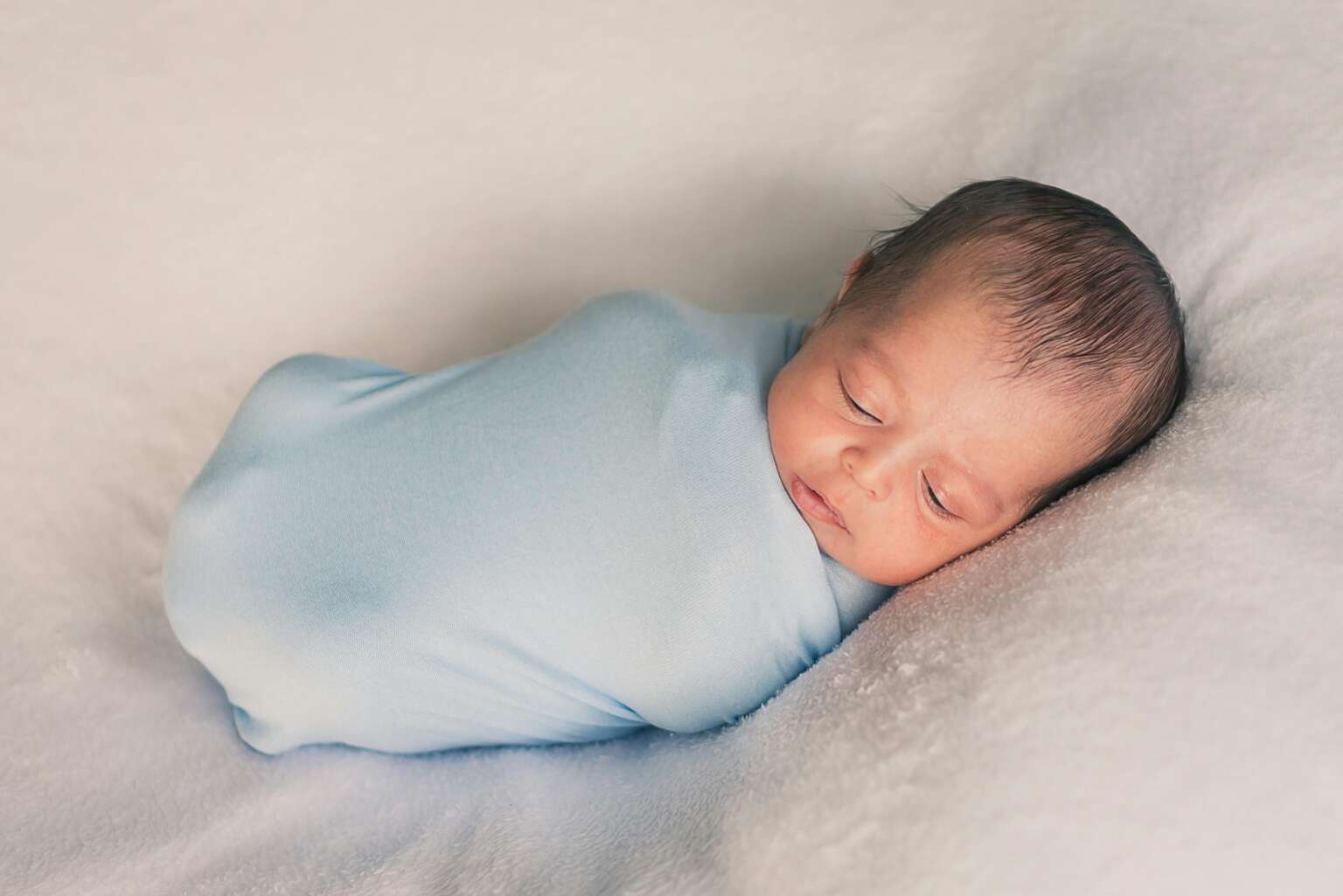 Nya sömntrenden för bebisar: Allt om swaddling, sovpåsar och hur du får din bebis att sova bättre